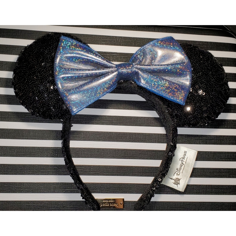 *SOLD* Minnie Mouse Ears😍🎀